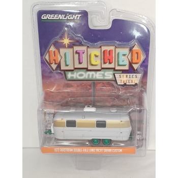 Greenlight 1:64 HH12 - Airstream Double-Axle Land Yacht Safari Custom 1972 UNPAINTED